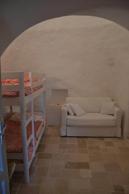 Maison d'hôtes Trullo Piccola Contrada à Locorotondo Extérieur photo